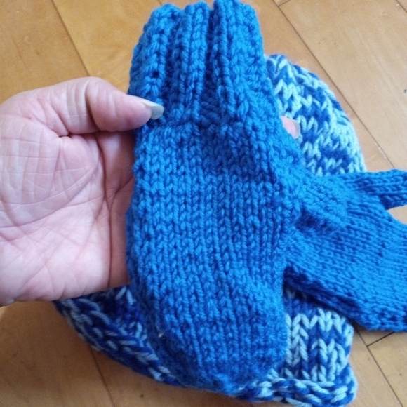 Hand made Crochet "Shades of Blue"  kids winter hat and mitten set - Picture 2 of 2